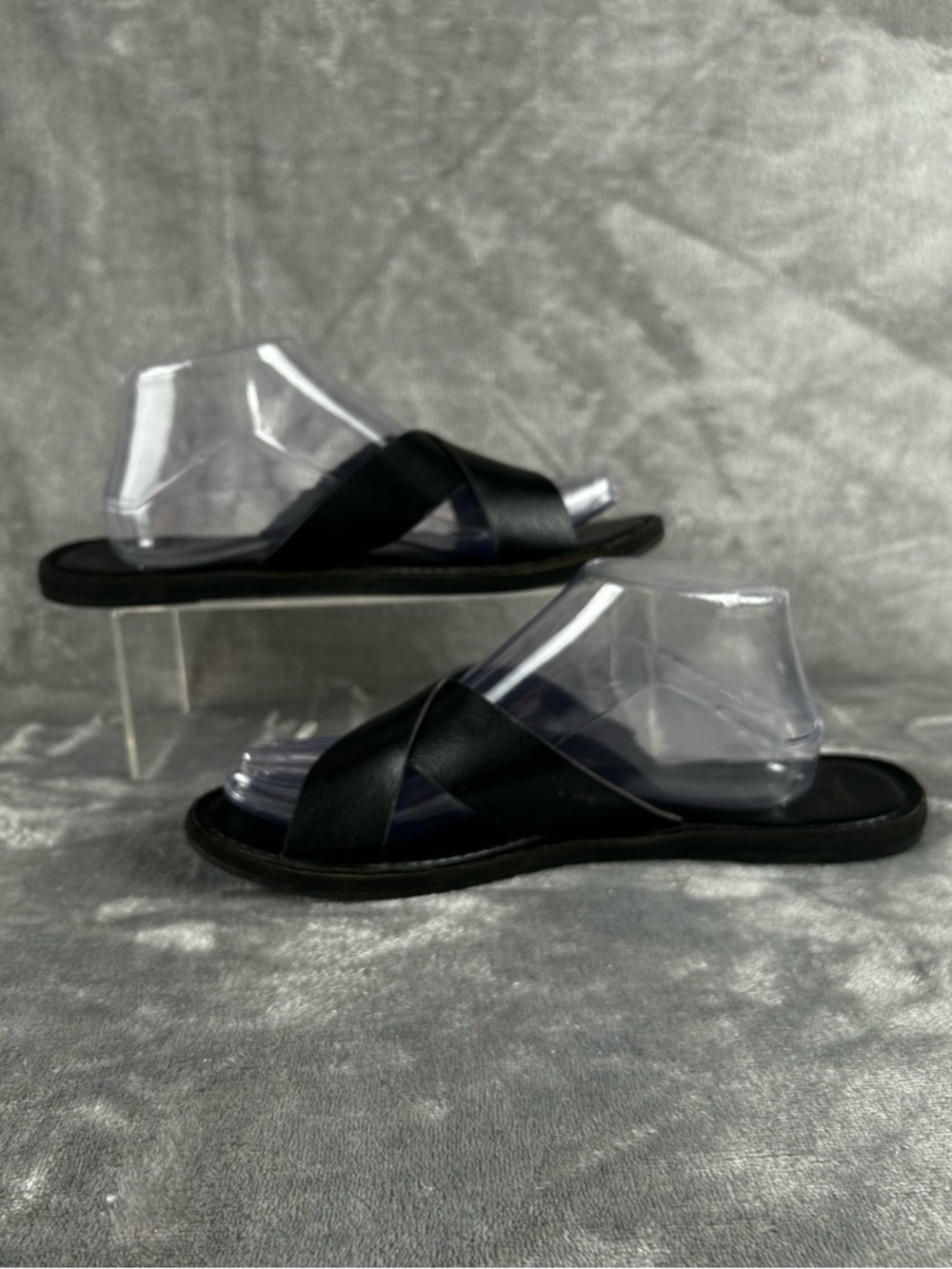 Hollister Leather Slides Womens Large 9/10 Runs Narrow Black Slip On Flat Sandal - Picture 2 of 10